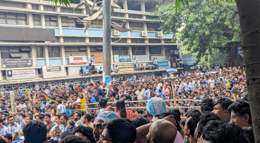 মেসিদের খেলা ঘিরে টিএসসিতে উৎসবের আমেজ