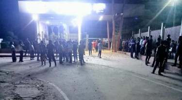 লক্ষ্মীপুরে শিক্ষার্থীর মৃত্যুকে কেন্দ্র করে ছাত্রাবাসে ভাঙচুর