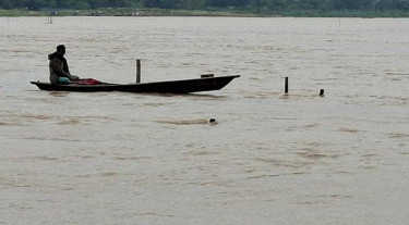 বিপৎসীমার কাছাকাছি ৪ নদীর পানি, প্লাবিত হতে পারে নিম্নাঞ্চল