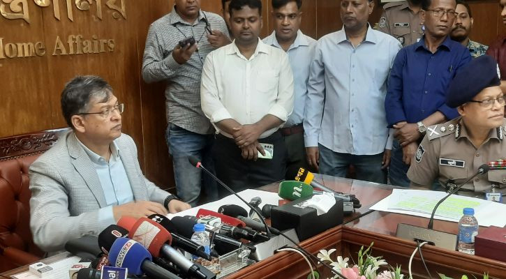 আ’লীগের প্রতিষ্ঠা বার্ষিকী ঘিরে আইনশৃঙ্খলা বাহিনী সতর্ক করা হয়েছে: স্বরাষ্ট্রমন্ত্রী