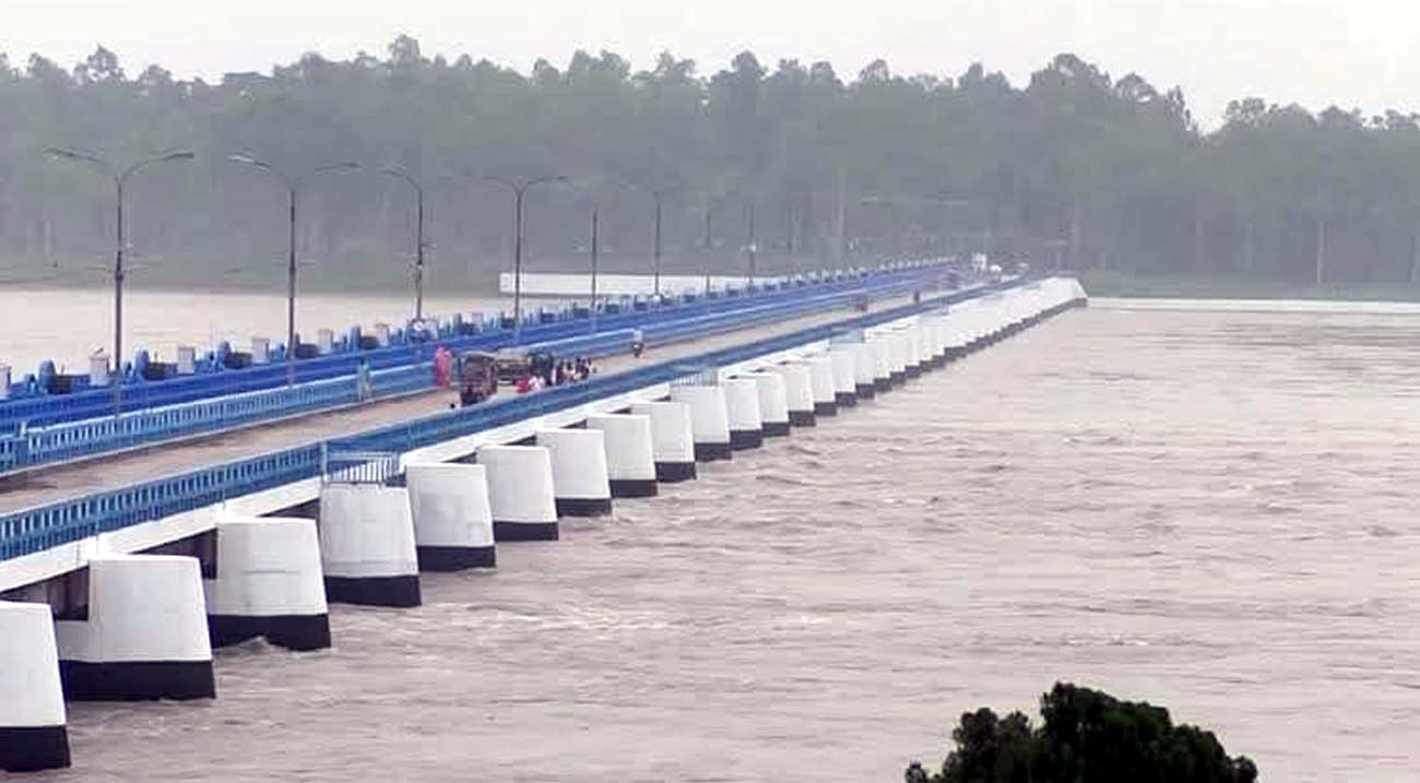 তিস্তার পানি বিপৎসীমার ৫ সেন্টিমিটার নিচে, খুলে রাখা হয়েছে ৪৪ জলকপাট