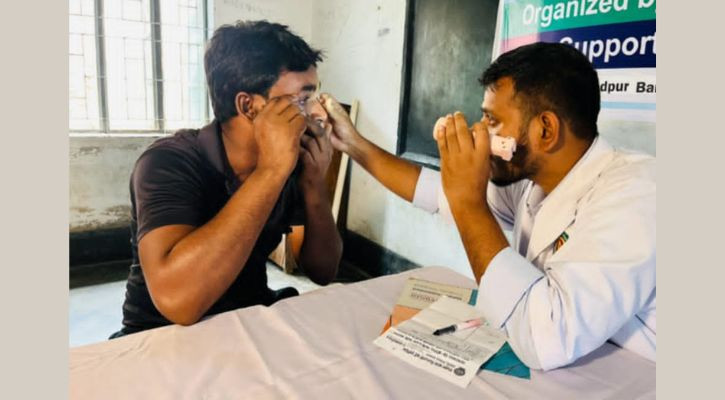 সৈয়দপুরে বিনামূল্যে ৮০০ চক্ষু  রোগীর সেবা প্রদান