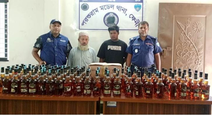 অ্যাম্বুলেন্সে মাদক পাচার, পরশুরামে আটক ২