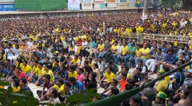 হাইতিকে উড়িয়ে টিএসসিতে ব্রাজিল সমর্থকদের বাঁধভাঙা উল্লাস!