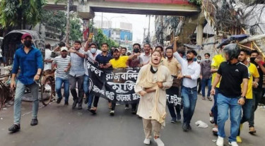 নিউমার্কেটে নিষিদ্ধ ছাত্রলীগের মিছিল, পুলিশের হাতে আটক ৪
