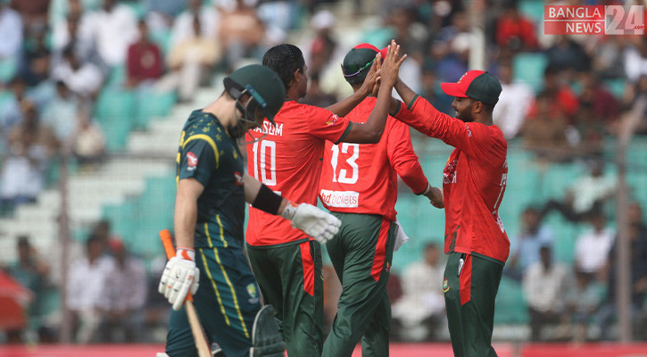 ব্যাটিং ব্যর্থতাই হতাশার কারণ, দায়িত্ব নেওয়ার তাগিদ সিমন্সের