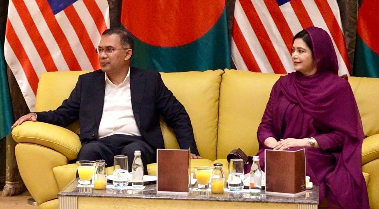 প্রবাসীদের প্রতি প্রধানমন্ত্রী: ‘দাবির বদলে দেশের প্রতি কর্তব্য নিয়ে ভাবুন’