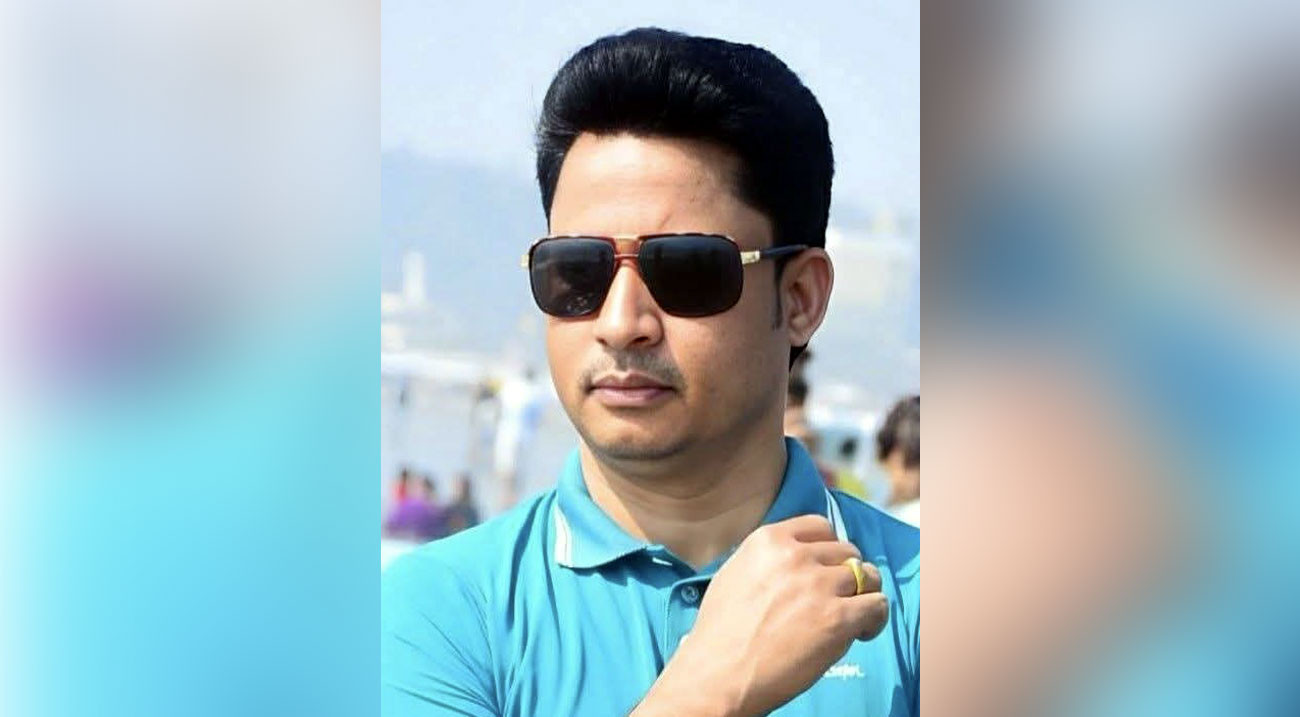 ফরিদপুরে বাসচাপায় ইউপি সচিব নিহত