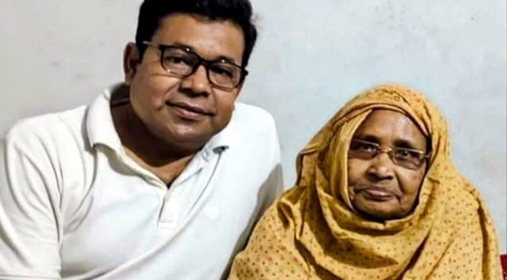 আইসিইউতে মনির খানের মা