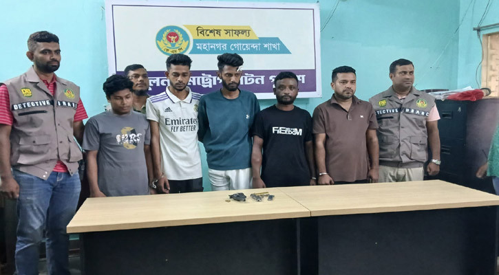 অস্ত্র-গুলিসহ খুলনার ৫ শীর্ষ সন্ত্রাসী গ্রেফতার