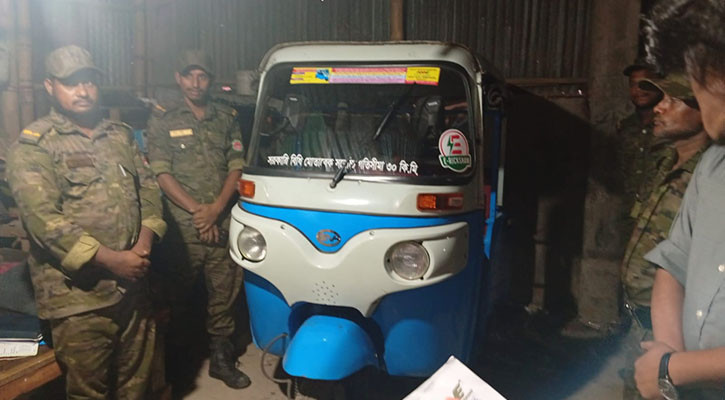 চসিকের অনুমোদনের কথা বলে ইজি বাইক বিক্রি!