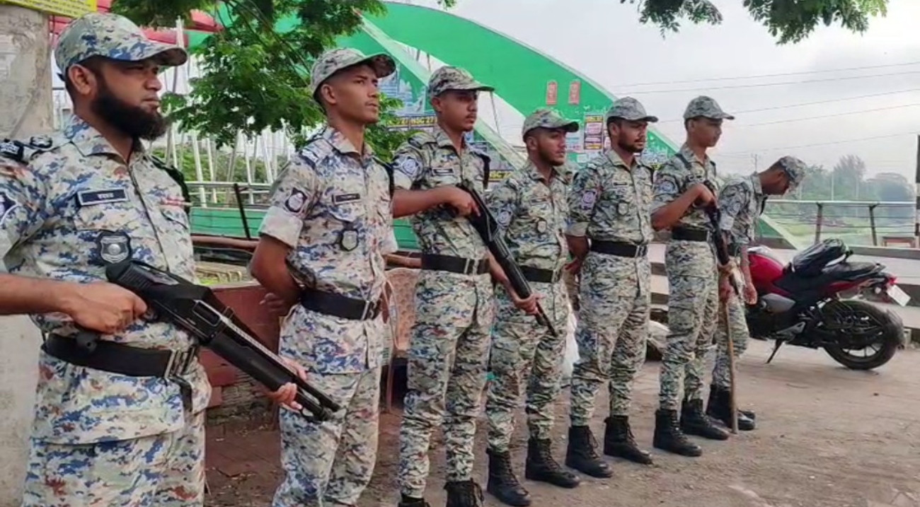 কার্যক্রম নিষিদ্ধ আ. লীগের প্রতিষ্ঠাবার্ষিকী ঘিরে গোপালগঞ্জে কড়া নজরদারি