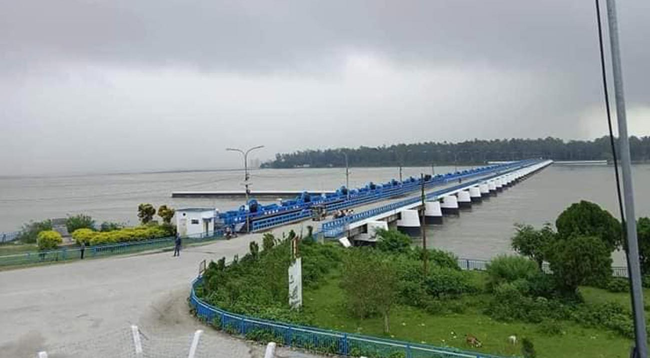 নীলফামারীতে বিপৎসীমার ওপরে তিস্তার পানি