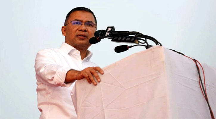 দয়া করে প্রধানমন্ত্রীকে বিব্রত করবেন না