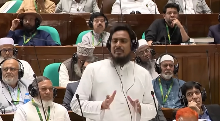 ‘সরকার চার মাসে দেশকে ১ লাখ কোটি টাকার ঋণের জালে বেঁধে ফেলেছে’