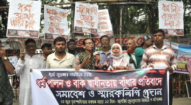 জামায়াত-এনসিপিকে ঘিরে নতুন রাজনৈতিক সমীকরণের ইঙ্গিত মোমিন মেহেদীর