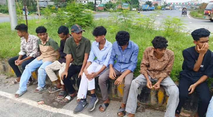 সিদ্ধিরগঞ্জে নিষিদ্ধ ছাত্রলীগের ১২ কর্মী গ্রেপ্তার