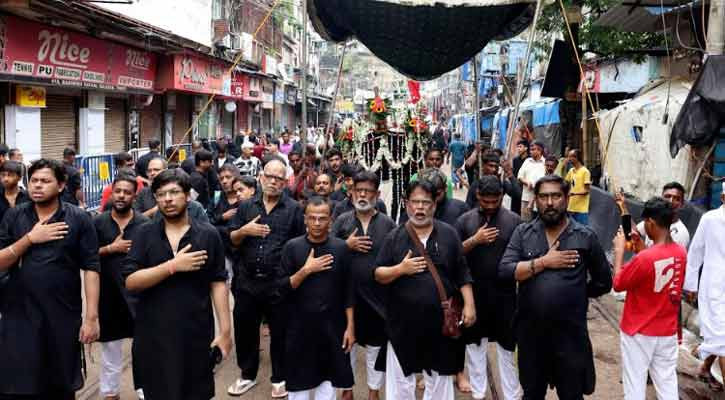 ‘হায় হোসেন’ ধ্বনিতে মুখর কলকাতার রাজপথ