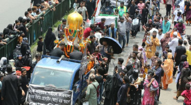 ‘হায় হোসেন’ মাতমে পুরান ঢাকায় তাজিয়া মিছিল