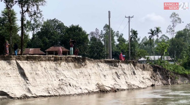 যমুনার ভাঙনে অস্তিত্ব সংকটে মন্নিয়া চর