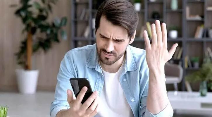 বন্ধুর ফোনকল দেখলেই ক্লান্তি?
