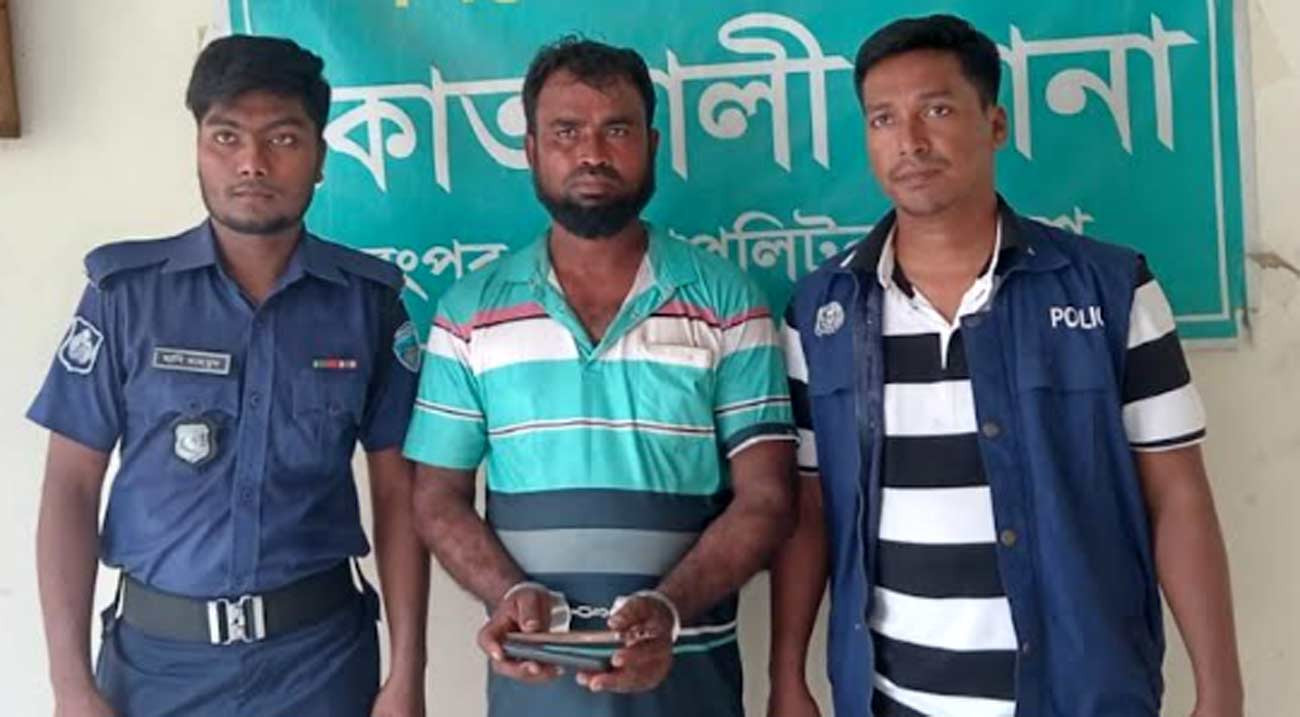 পরকীয়ার প্রতিবাদ করায় স্ত্রীকে হত্যার অভিযোগ, স্বামী গ্রেপ্তার