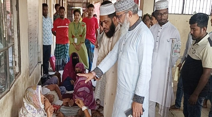 ছুটির দিনেও রোগীদের পাশে এমপি মাসুদ সাঈদী