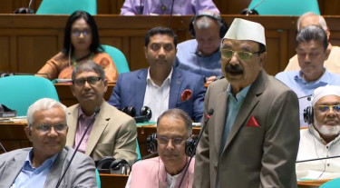 মাদকের সবচেয়ে বড় চালান আসে স্বরাষ্ট্রমন্ত্রীর বাড়ির আশপাশ দিয়ে