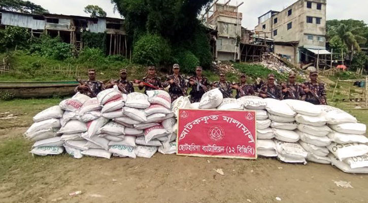 বরকল থেকে ভারতে পাচারকালে বিপুল সার জব্দ