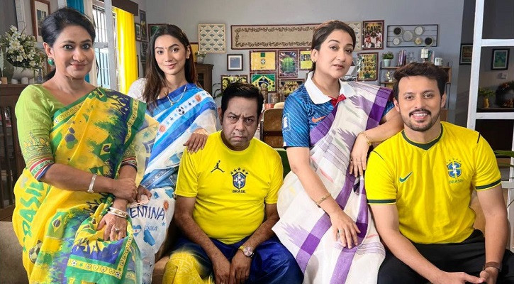 ‘ব্রাজিল কি চাপে আছে?’ দীপা খন্দকারের পোস্টে জমে উঠল বিতর্ক