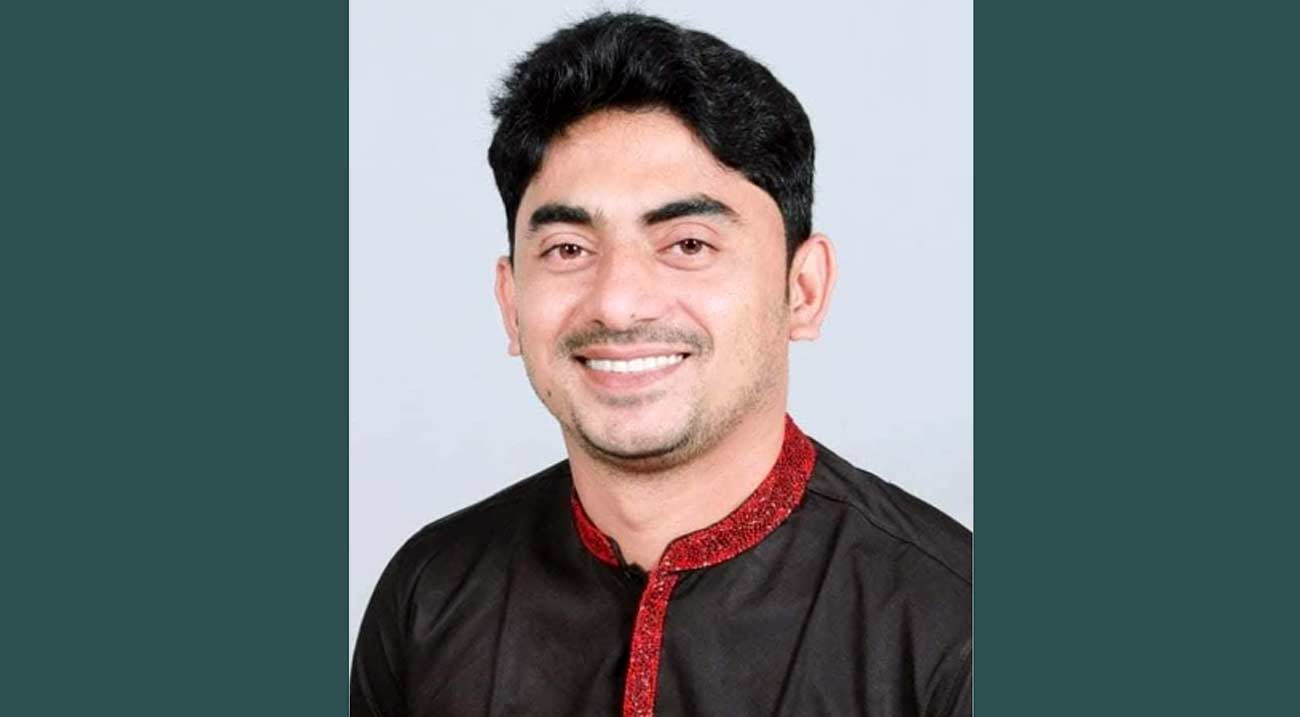 হত্যা মামলায় সাবেক পৌর কমিশনার বাছির বিমানবন্দরে গ্রেপ্তার