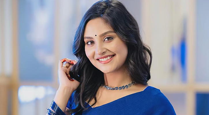 আমি এখন ‘এনগেজড’ রিলেশনশিপে: নাজনীন নীহা