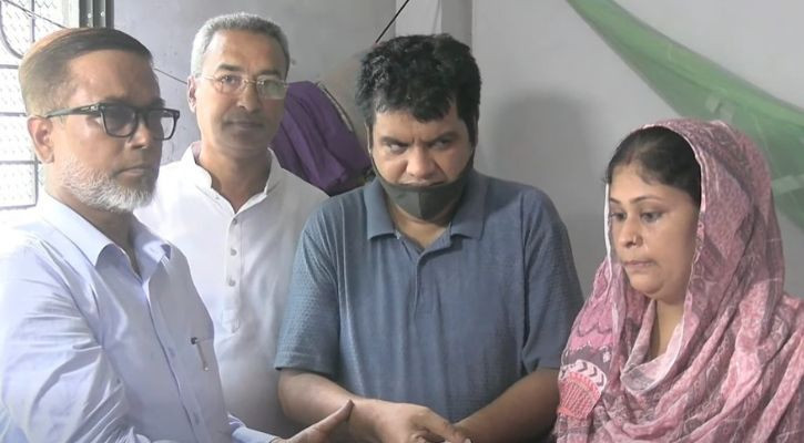 জুলাই শহীদ রিয়া গোপের পরিবার অজানা আতঙ্কে: সাখাওয়াত