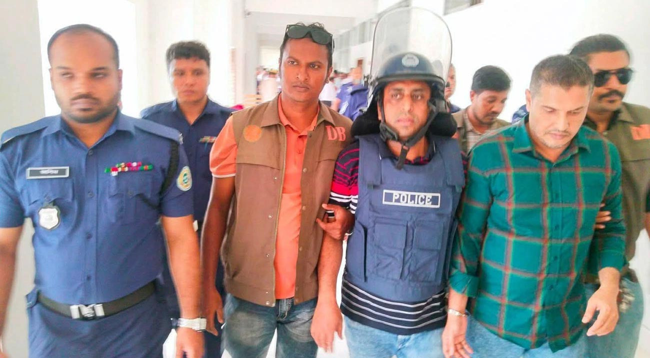 ঝালকাঠিতে জেলা যুবলীগের আহ্বায়কসহ ৫ নেতা কারাগারে