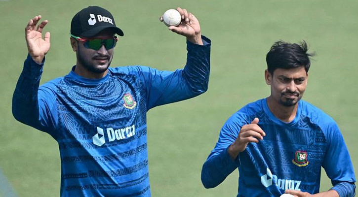 সাকিবকে ছুঁয়ে ফেললেন তাইজুল