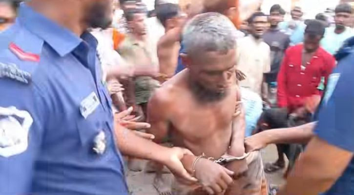 গাইবান্ধায় স্ত্রীকে ছুরিকাঘাতে হত্যা, অভিযুক্ত স্বামীকে পুলিশে দিল জনতা