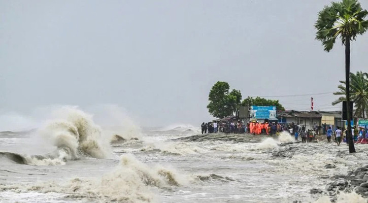 ফুটছে সমুদ্র, বদলাচ্ছে পৃথিবী