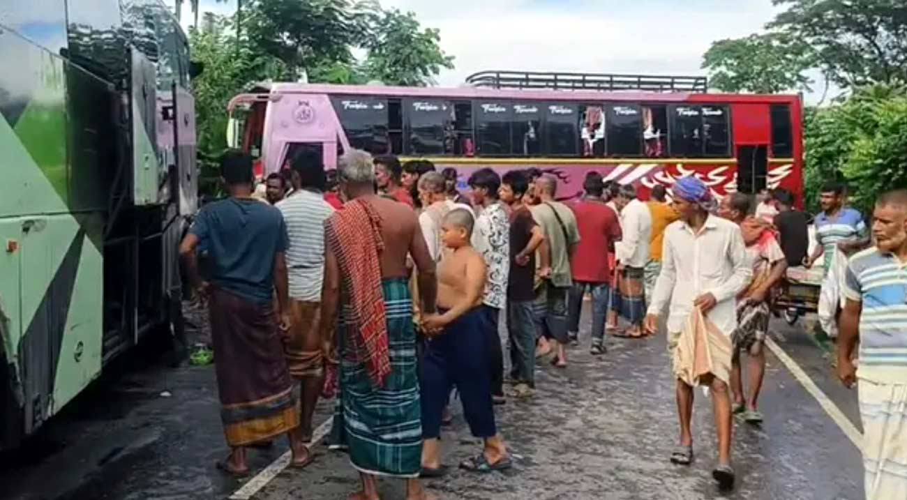 ফরিদপুরে দুই বাসের সংঘর্ষ, আহত ২০