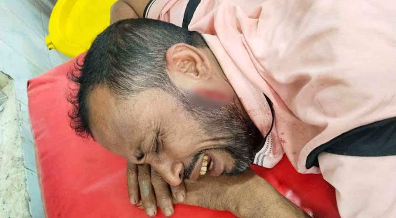 মোবাইলফোনে লুডু খেলাকে কেন্দ্র করে সংঘর্ষ, রাজমিস্ত্রিকে কুপিয়ে জখম