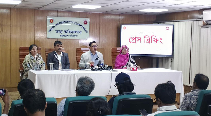 বিনিয়োগ-পর্যটক আকর্ষণে ভিসা নীতি বদলাচ্ছে সরকার
