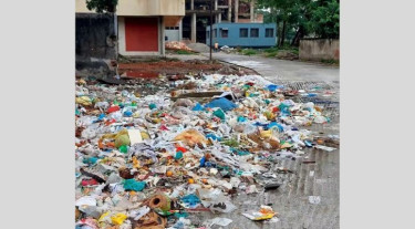 খানপুর হাসপাতাল যেন ময়লার ভাগাড়: বাড়ছে রোগের ঝুঁকি