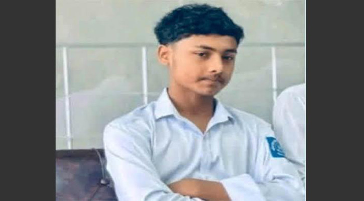 মোটরসাইকেল নিয়ন্ত্রণ হারিয়ে গাছের সঙ্গে ধাক্কা, প্রাণ গেল স্কুলছাত্রের