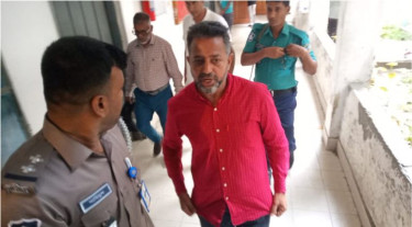 নির্যাতন করে চেকে স্বাক্ষর আদায়, অভিযুক্তসহ গ্রেপ্তার দুই