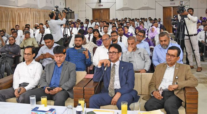 প্রতিতি ক্লাসরুমে সিসিটিভি ক্যামেরা স্থাপন করতে হবে: শিক্ষামন্ত্রী