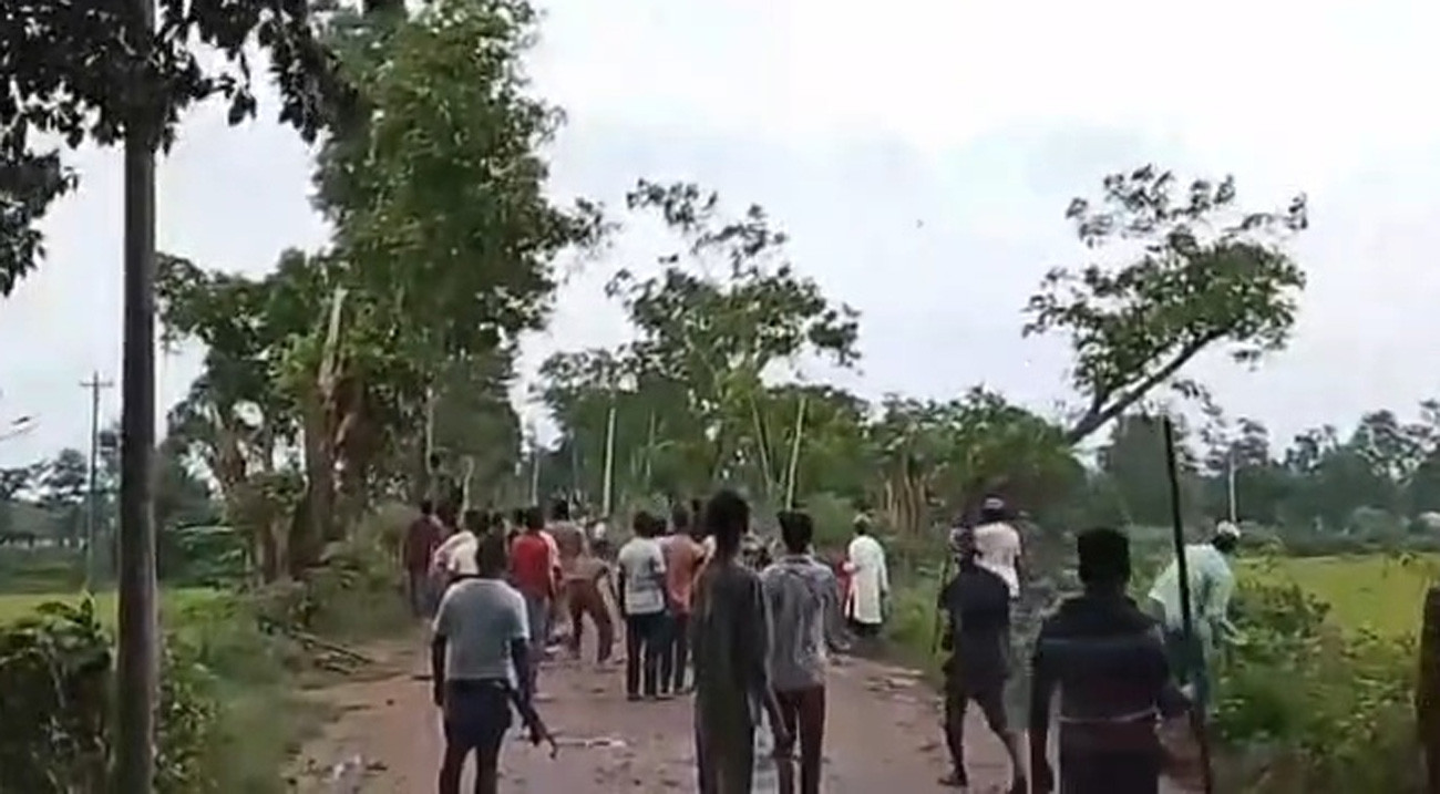 গাছ সরানো নিয়ে ব্রাহ্মণবাড়িয়ায় সংঘর্ষ, আহত ৪০