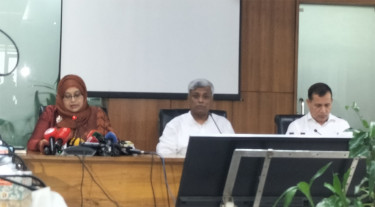 জুনের বিদ্যুৎ বিল নিয়ে উদ্বেগ: মিটার ভাড়া পর্যালোচনায় সরকার