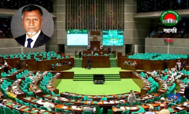 ফ্যাসিস্ট সরকারকে সহায়তাকারী কর্মকর্তাদের বিরুদ্ধে ব্যবস্থা নেওয়া হচ্ছে: জনপ্রশাসন প্রতিমন্ত্রী