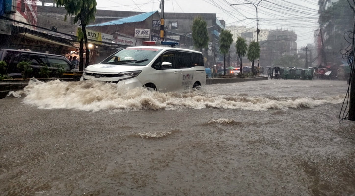 চট্টগ্রামে ২৪ ঘণ্টায় ২৩৭.৫ মিলিমিটার বৃষ্টি