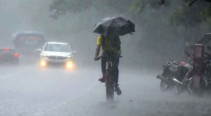 দুদিন অতি ভারী বৃষ্টির আভাস, রয়েছে পাহাড়ধসের শঙ্কাও