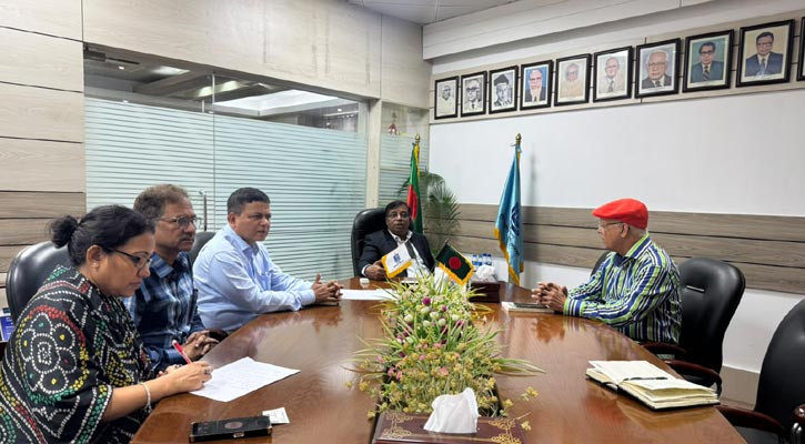 আবদুল হাই শিকদারের কাছে থাকা ১০ হাজার বই সংরক্ষণ করবে বেরোবি